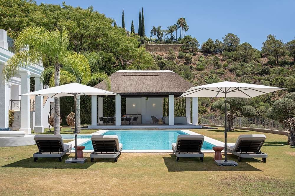 E.M. HOUSE, Modern Tranquility