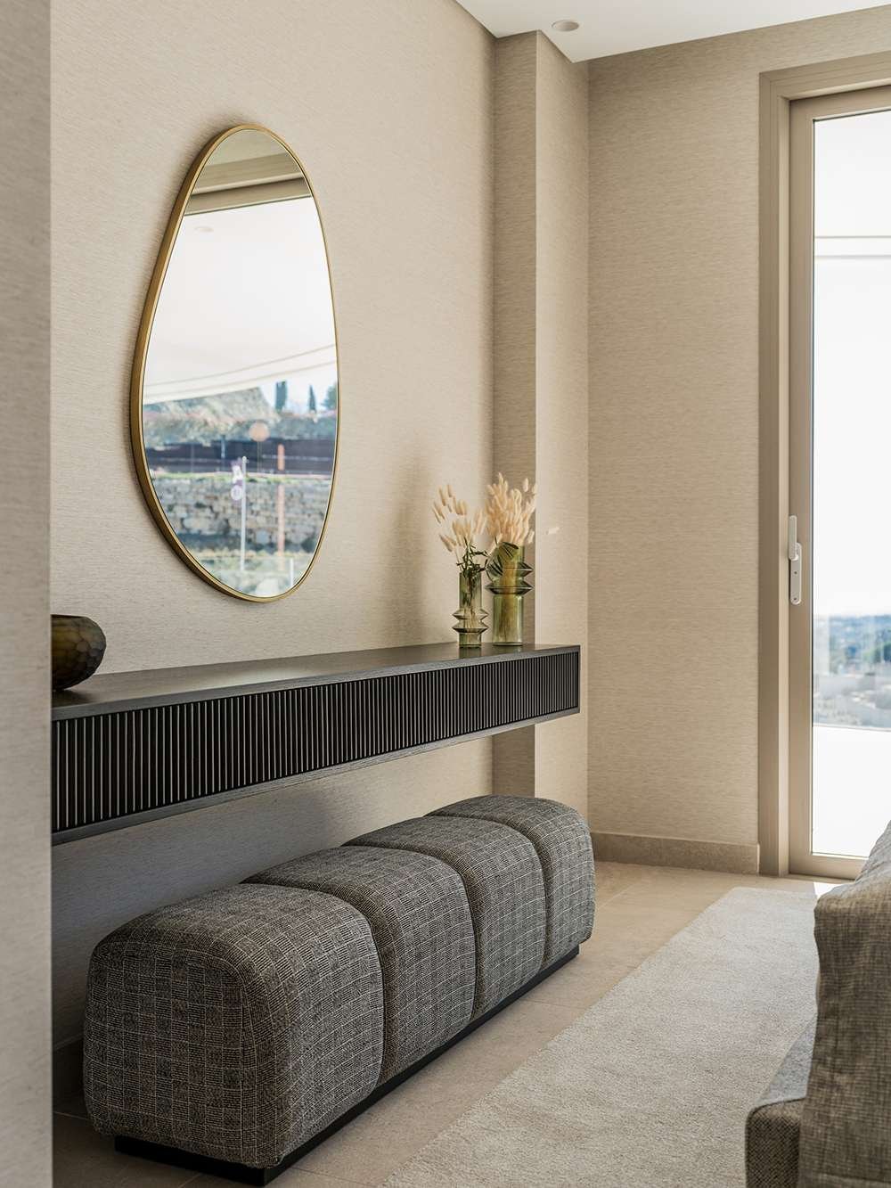 E.M. HOUSE, Modern Tranquility