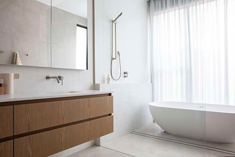 Bathroom in T.Z. House, Tranquil Zen Villa by MORANID, featuring a calm work-focused atmosphere, and wellness-centered interior design.