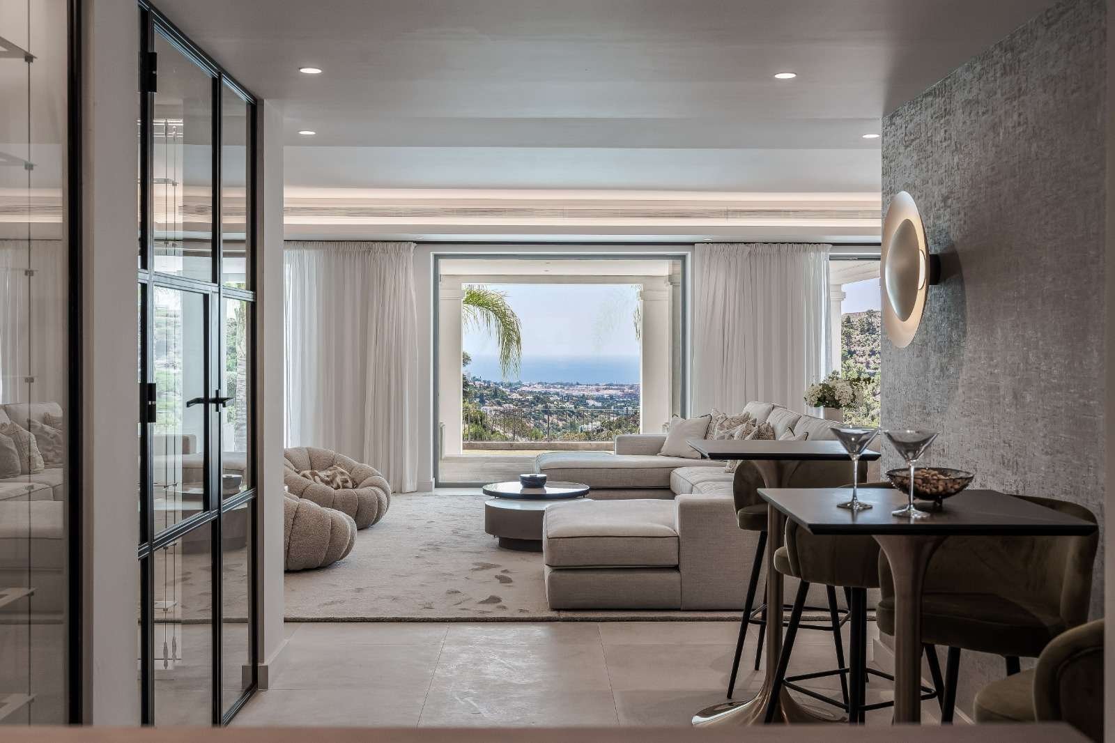 E.M. HOUSE, Modern Tranquility