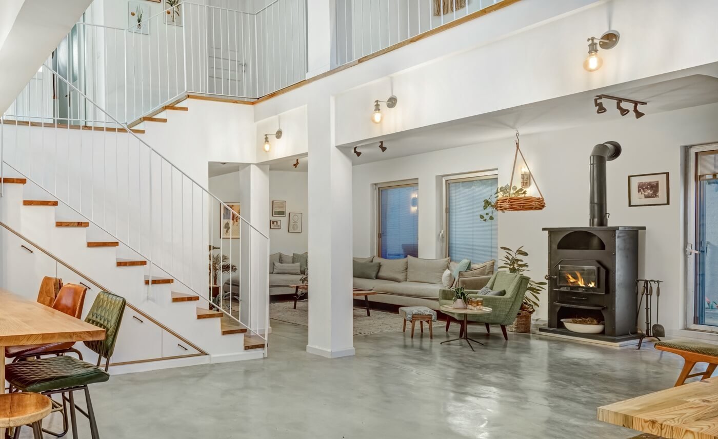 I.L.HOUSE