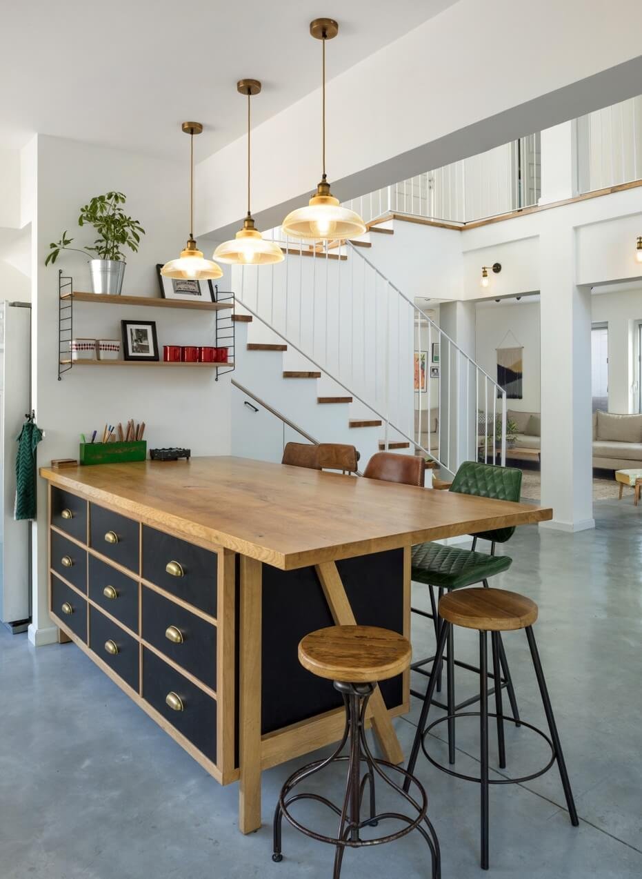 I.L.HOUSE