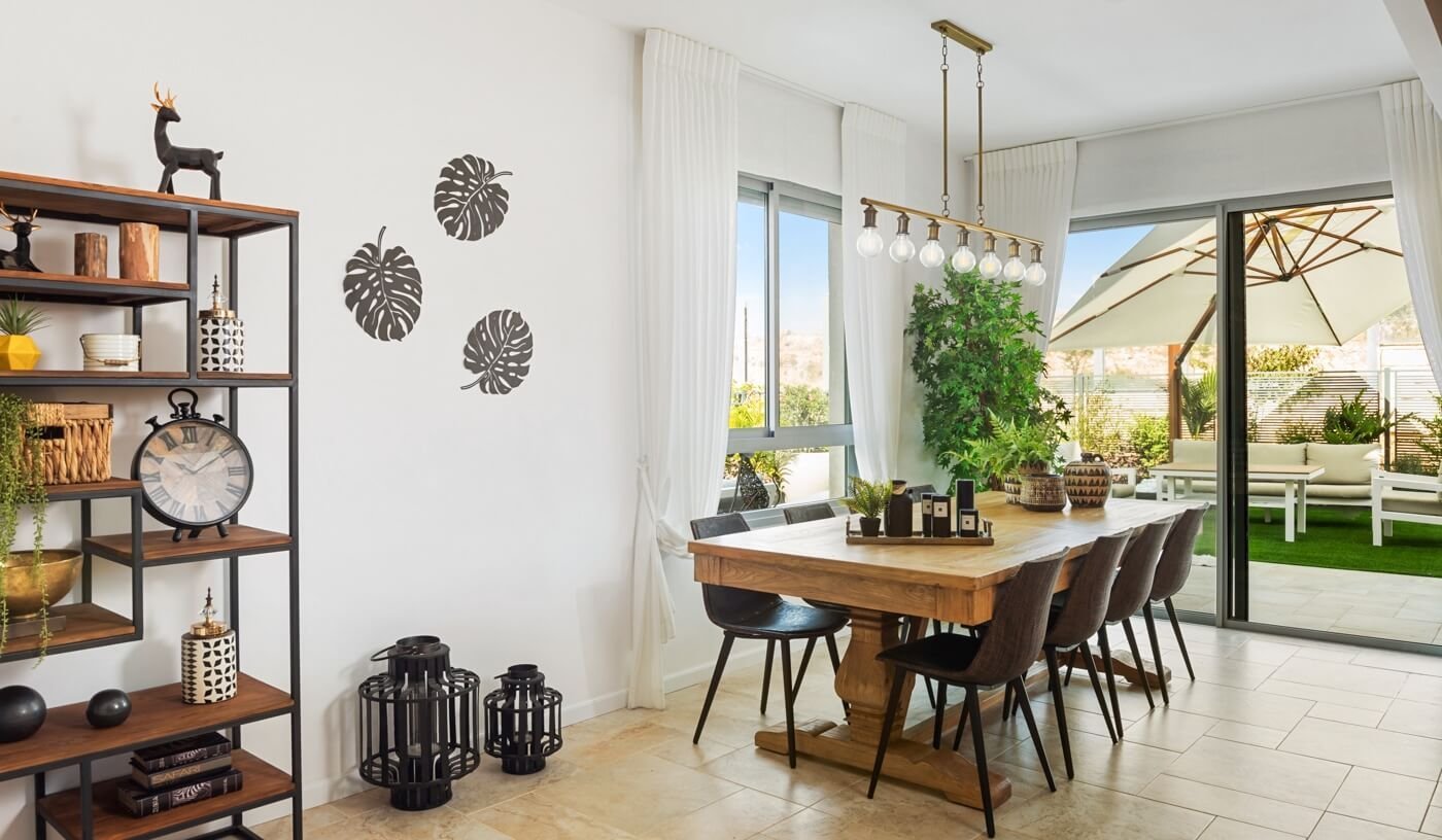 Dining area in I.D. House by MORANID, featuring thoughtful movement and spatial flow.